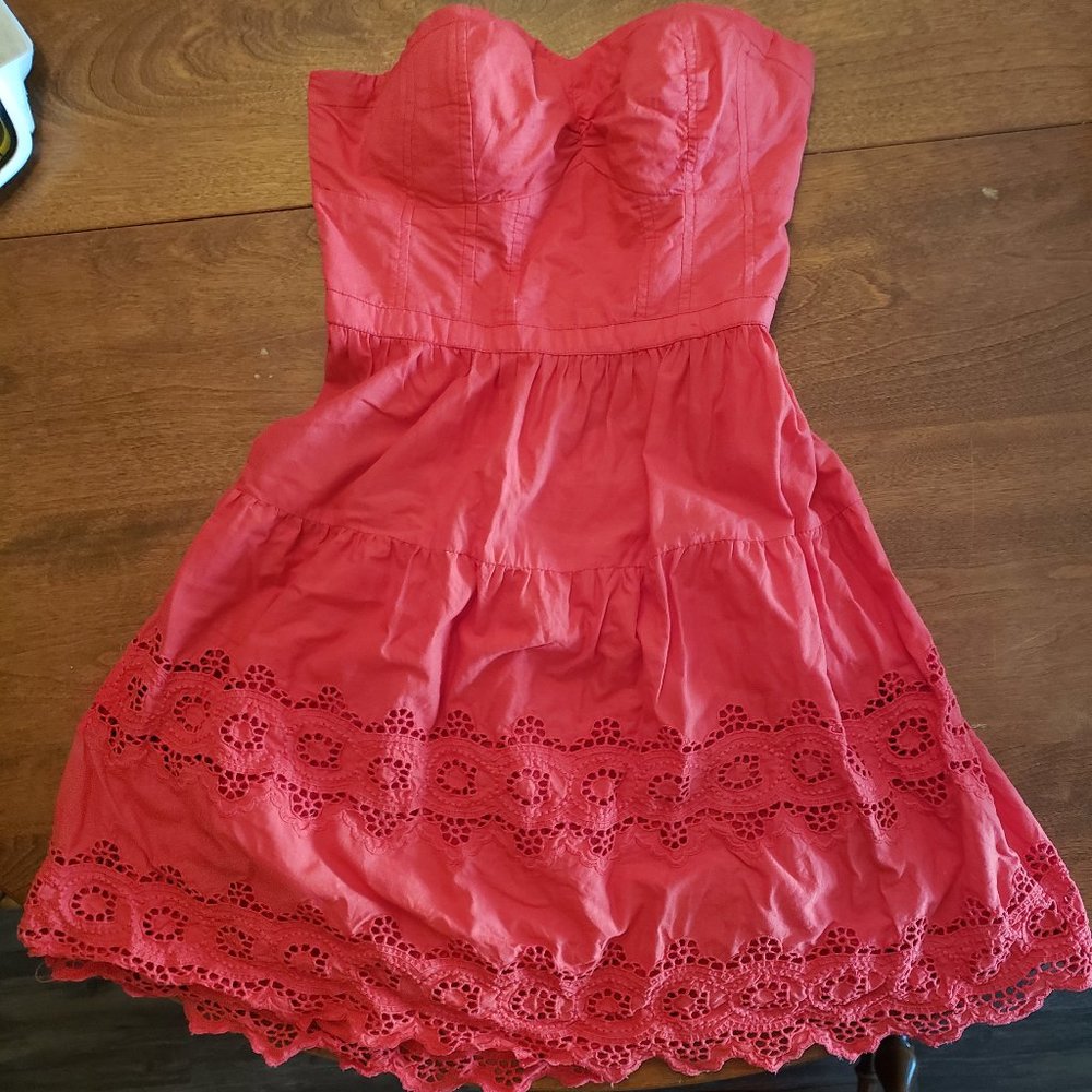 American Eagle Lace Strapless Eyelet Dress. Size 2.